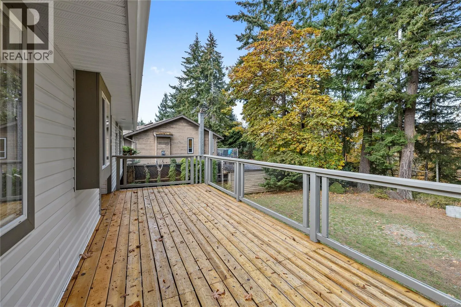 1024 Centre Cres
