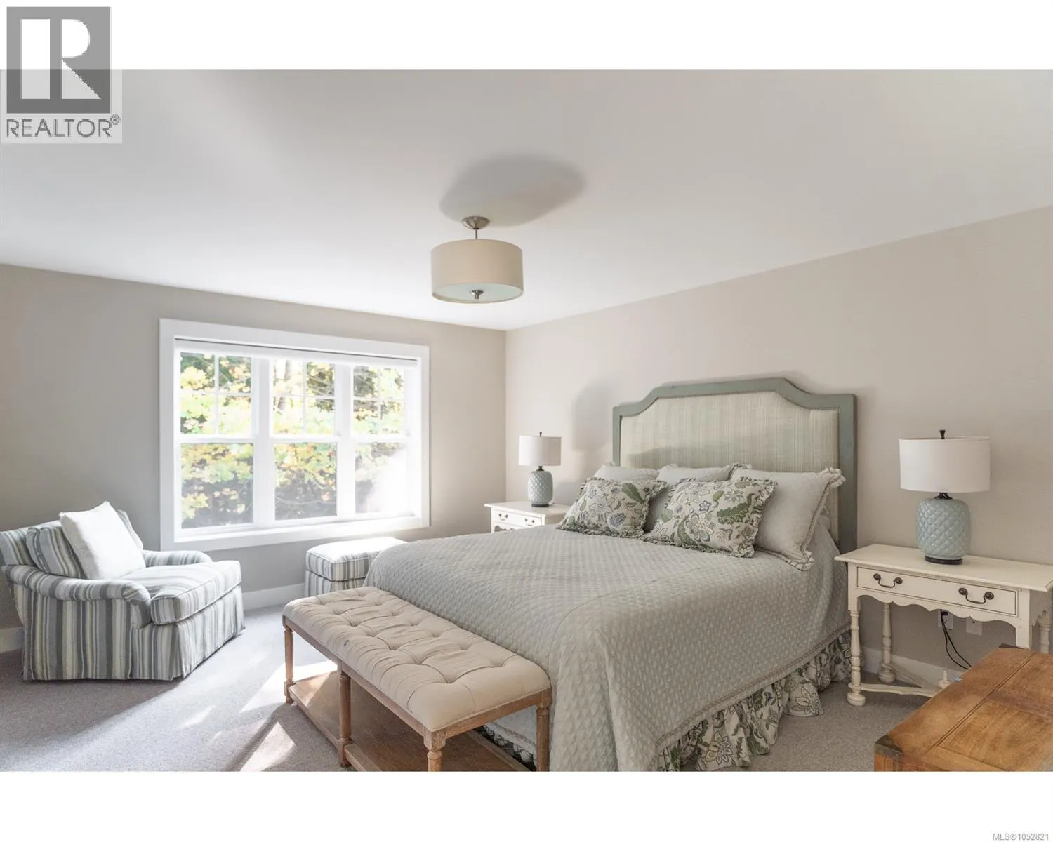 300 Sunningdale Rd E