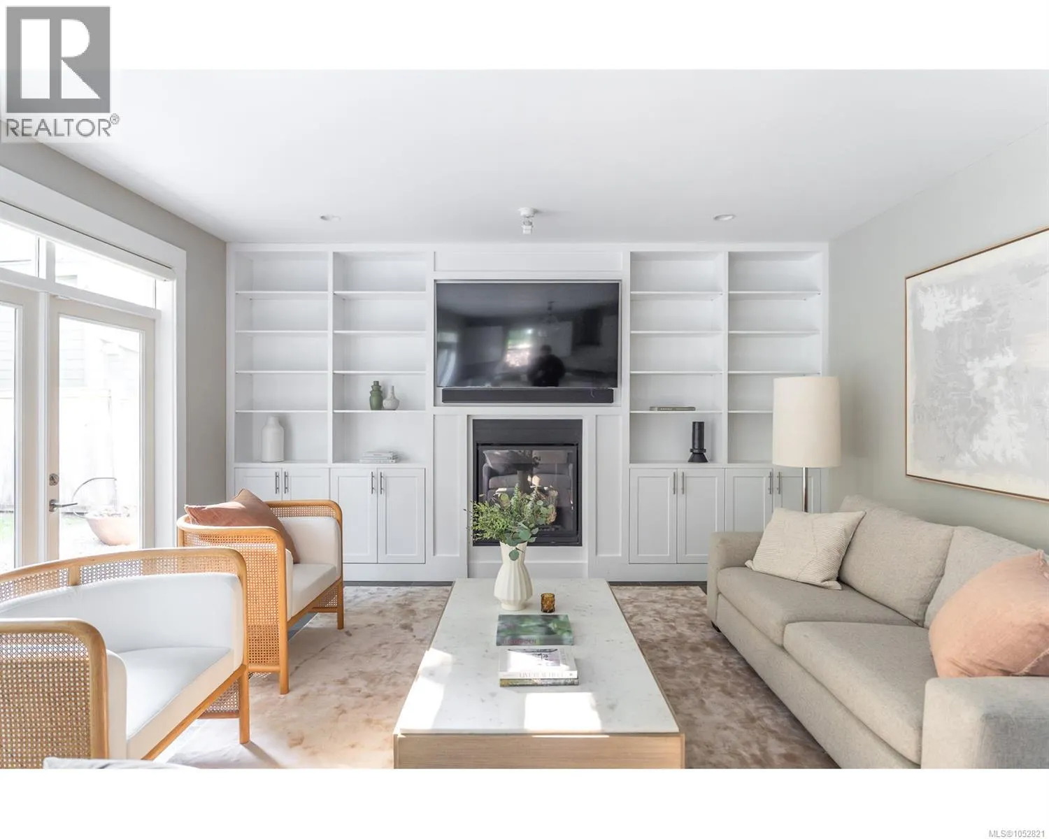 300 Sunningdale Rd E