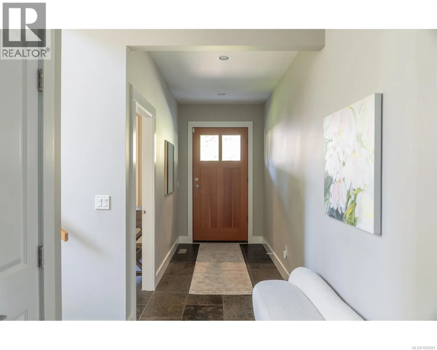 300 Sunningdale Rd E