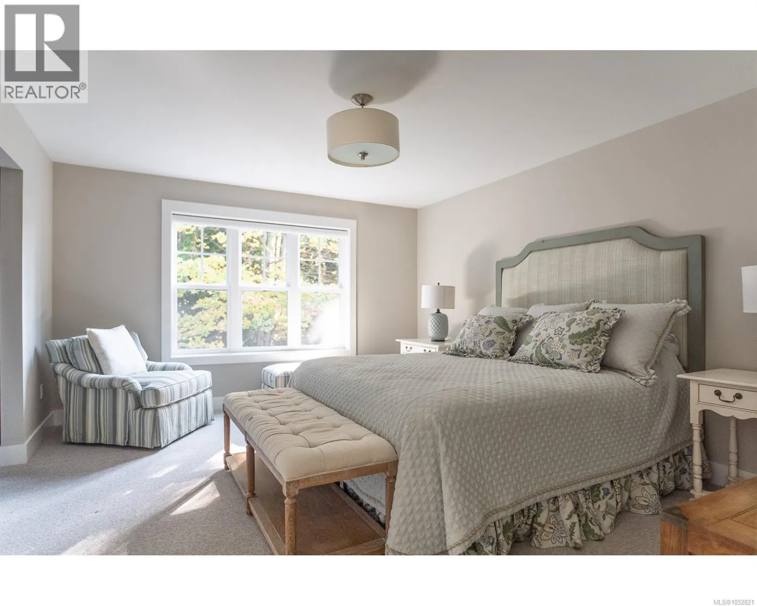 300 Sunningdale Rd E