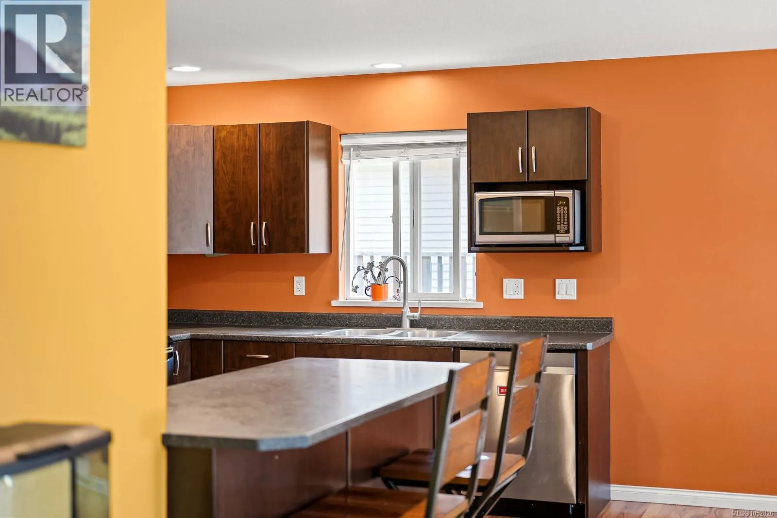 3351 Coniston Cres
