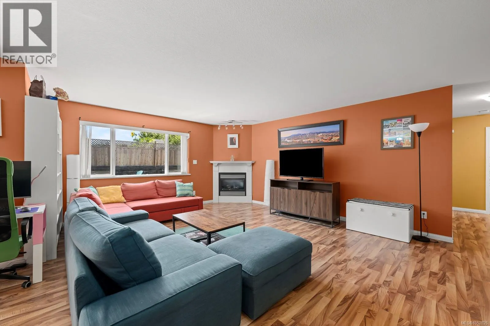 3351 Coniston Cres