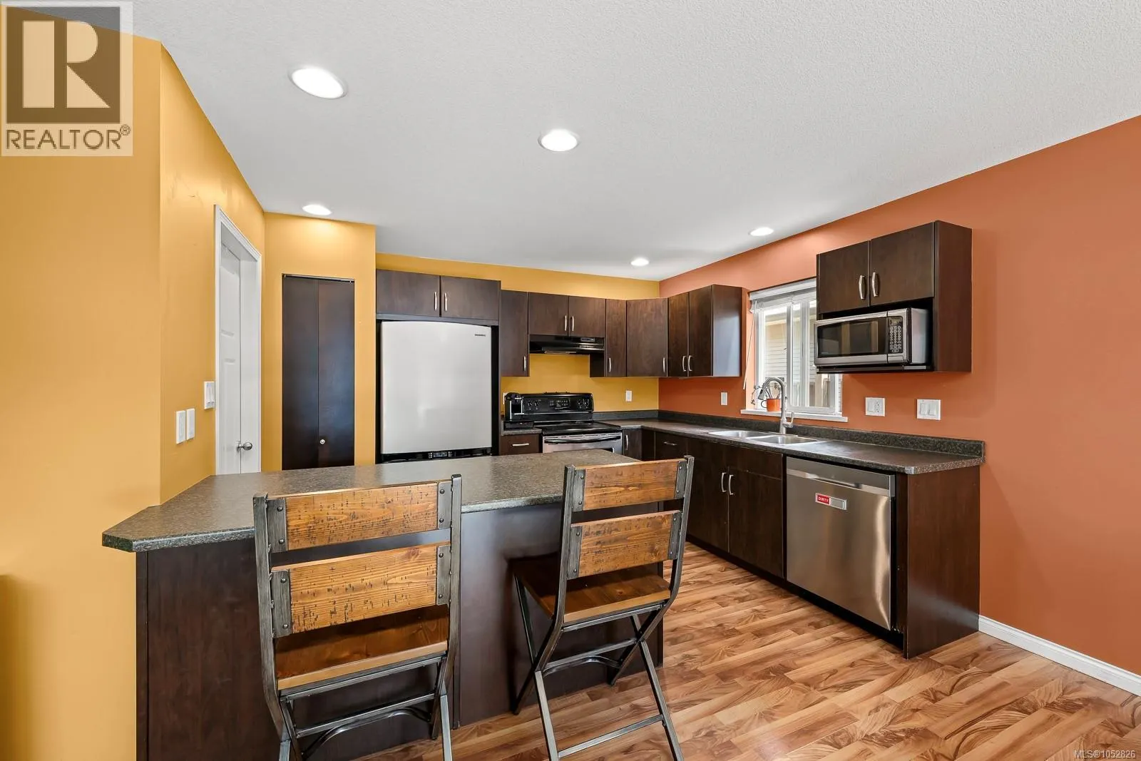 3351 Coniston Cres