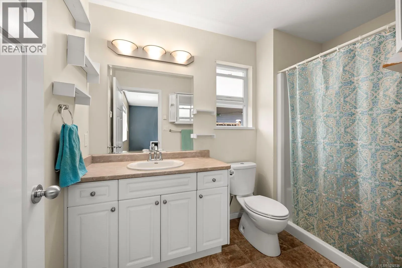 3351 Coniston Cres