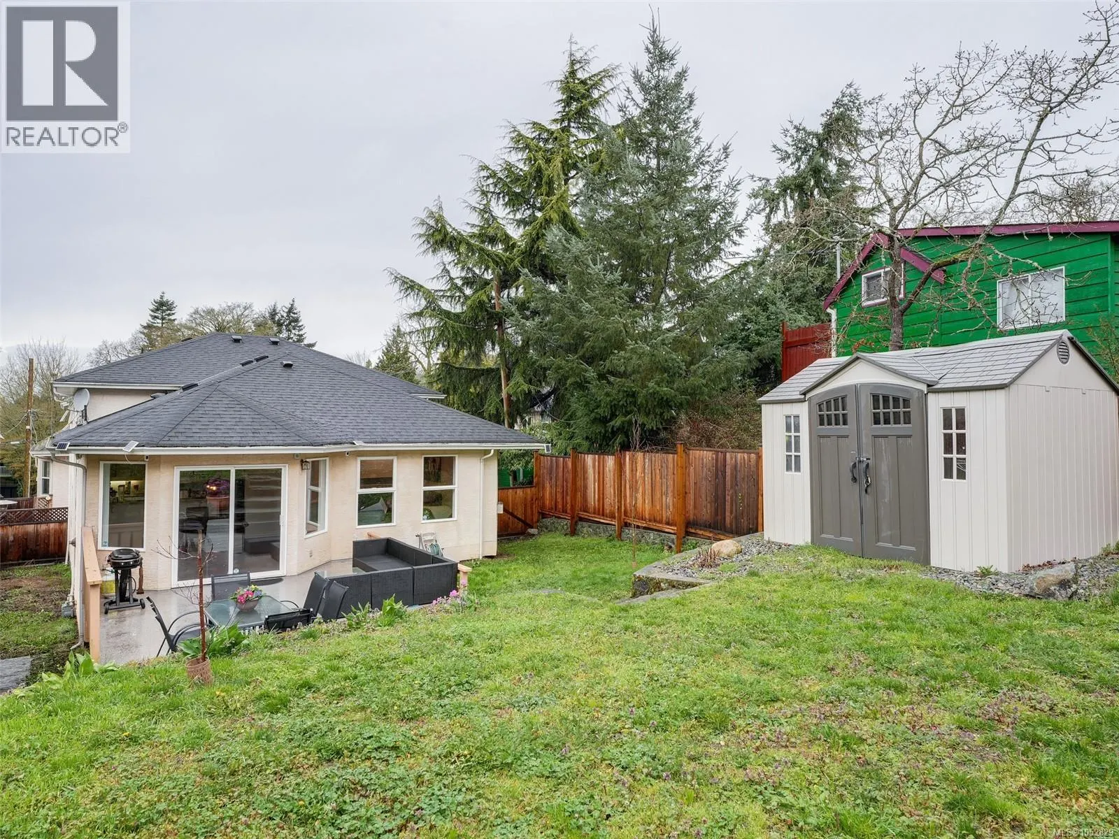 2727 Grosvenor Rd