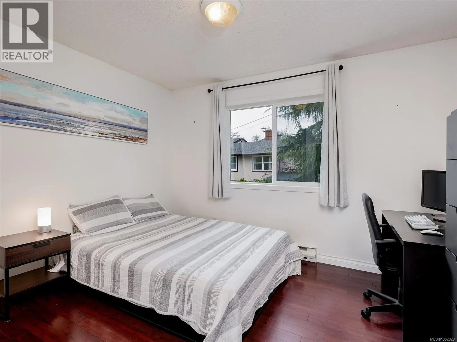 2727 Grosvenor Rd