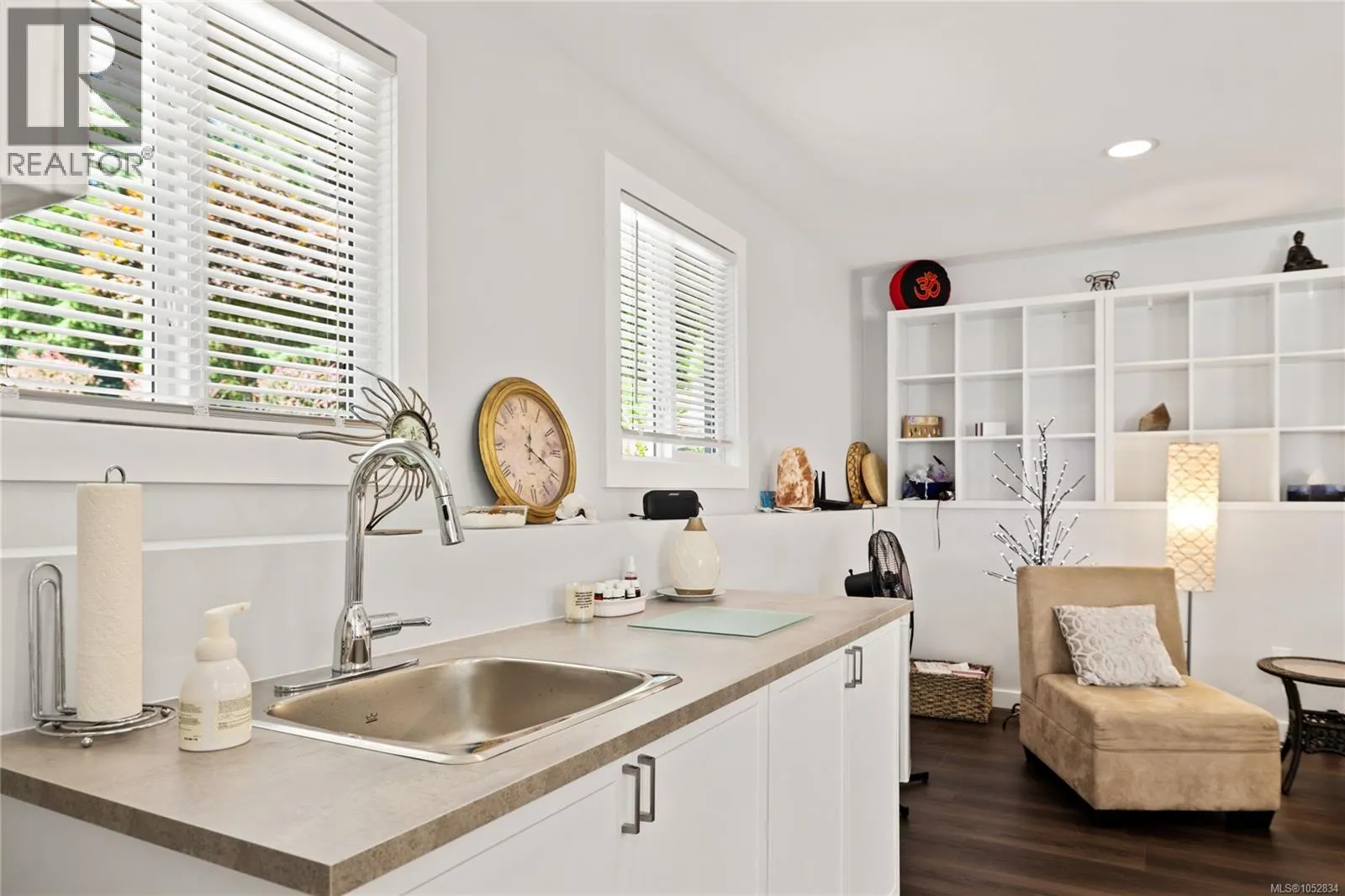 3061 Renfrew Rd