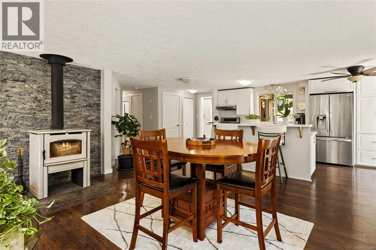 3061 Renfrew Rd