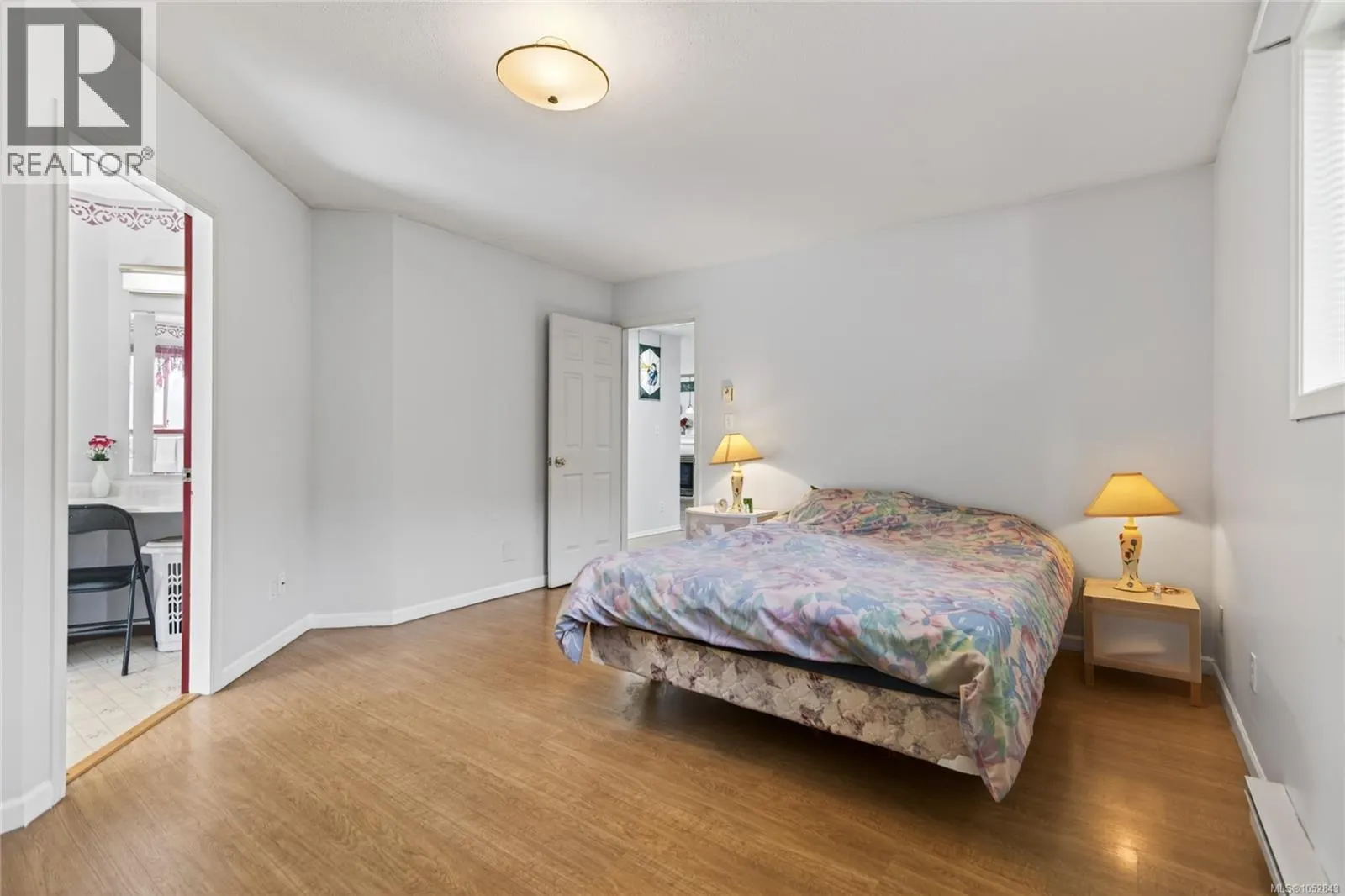 365 Panorama Cres