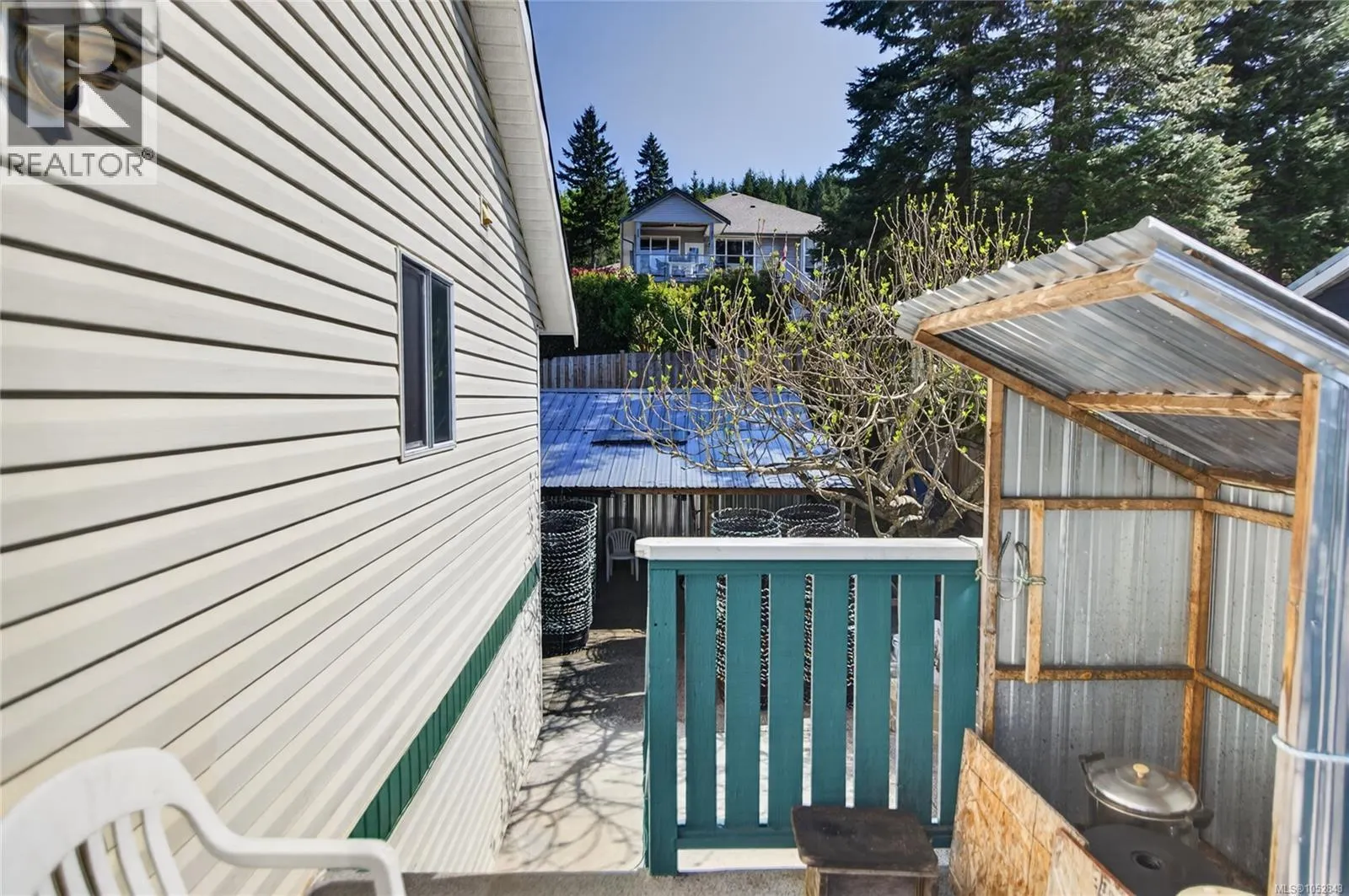 365 Panorama Cres