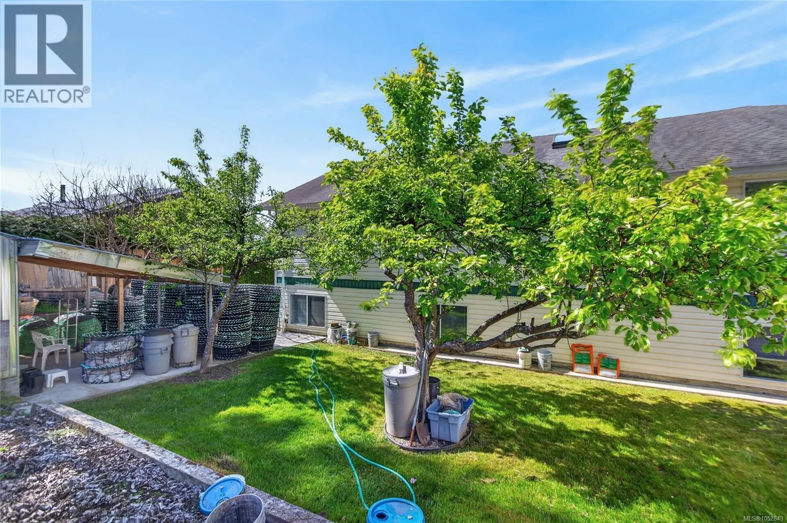 365 Panorama Cres