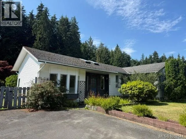 5890 Beaver Harbour Rd
