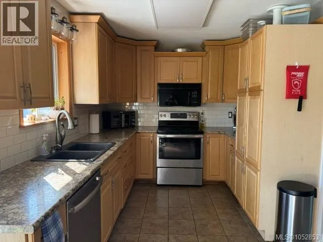 7530 Cadwallader Cres
