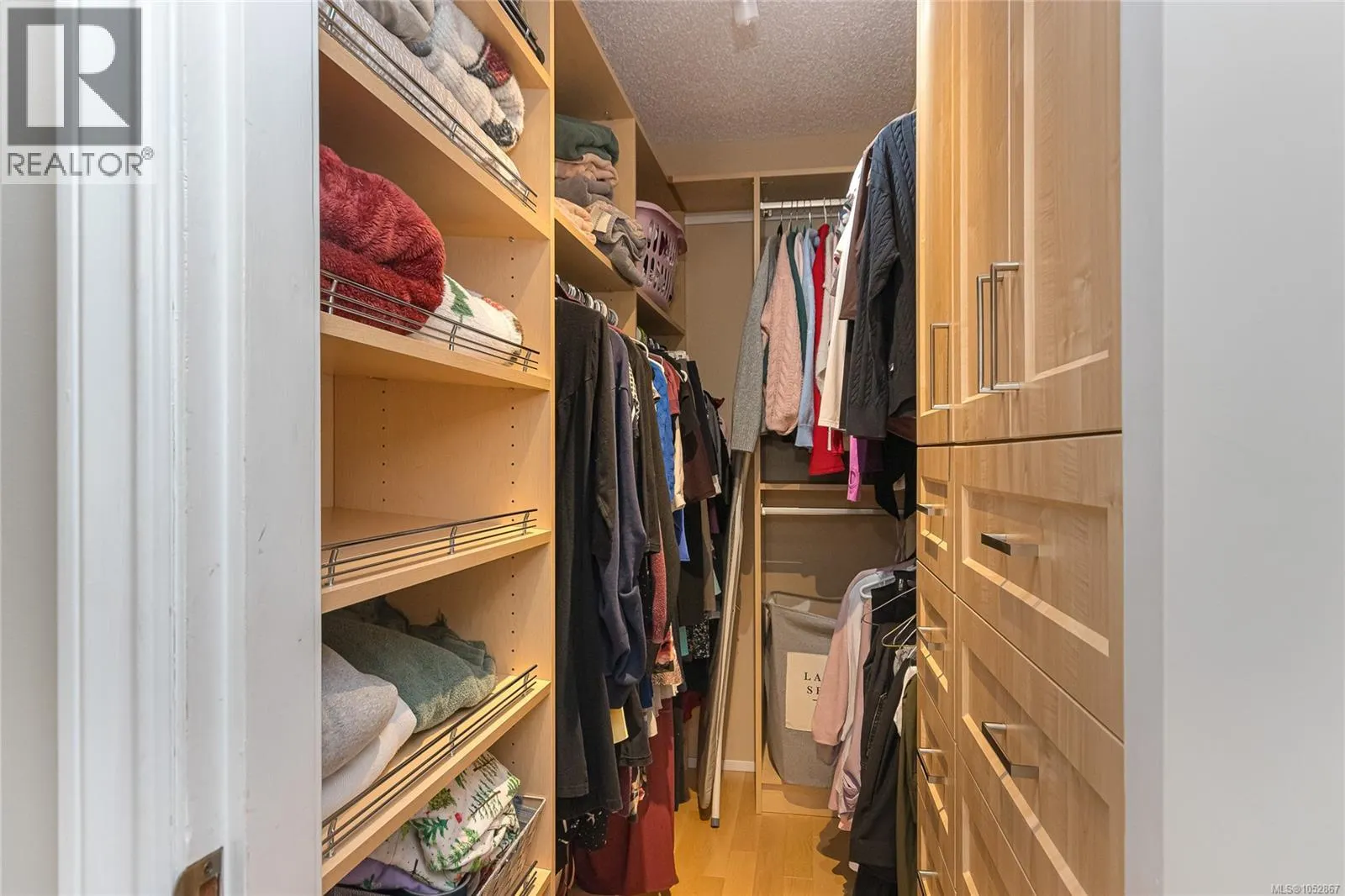 878 Denford Cres