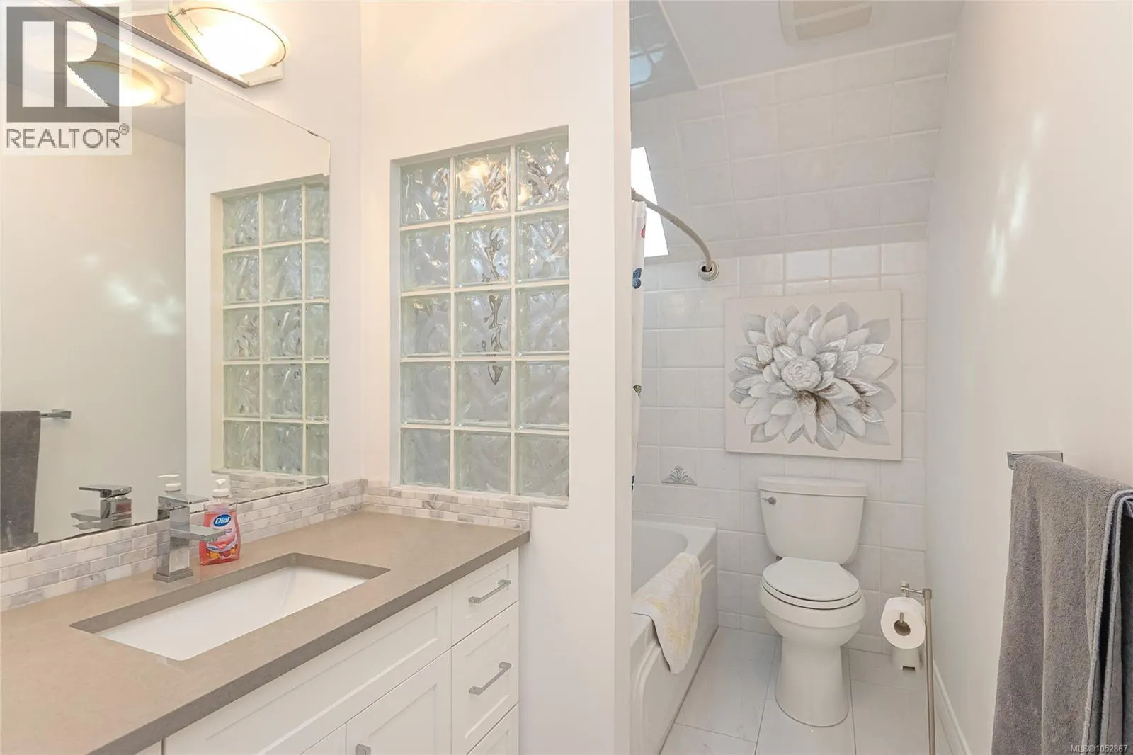 878 Denford Cres