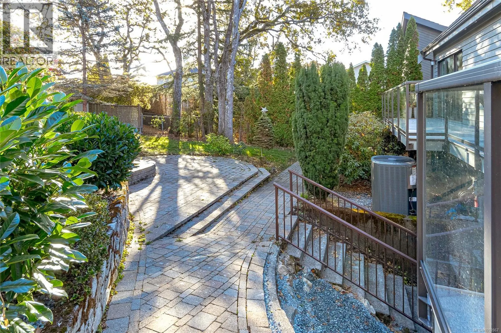 878 Denford Cres