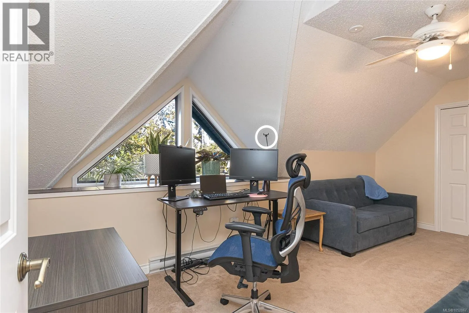 878 Denford Cres