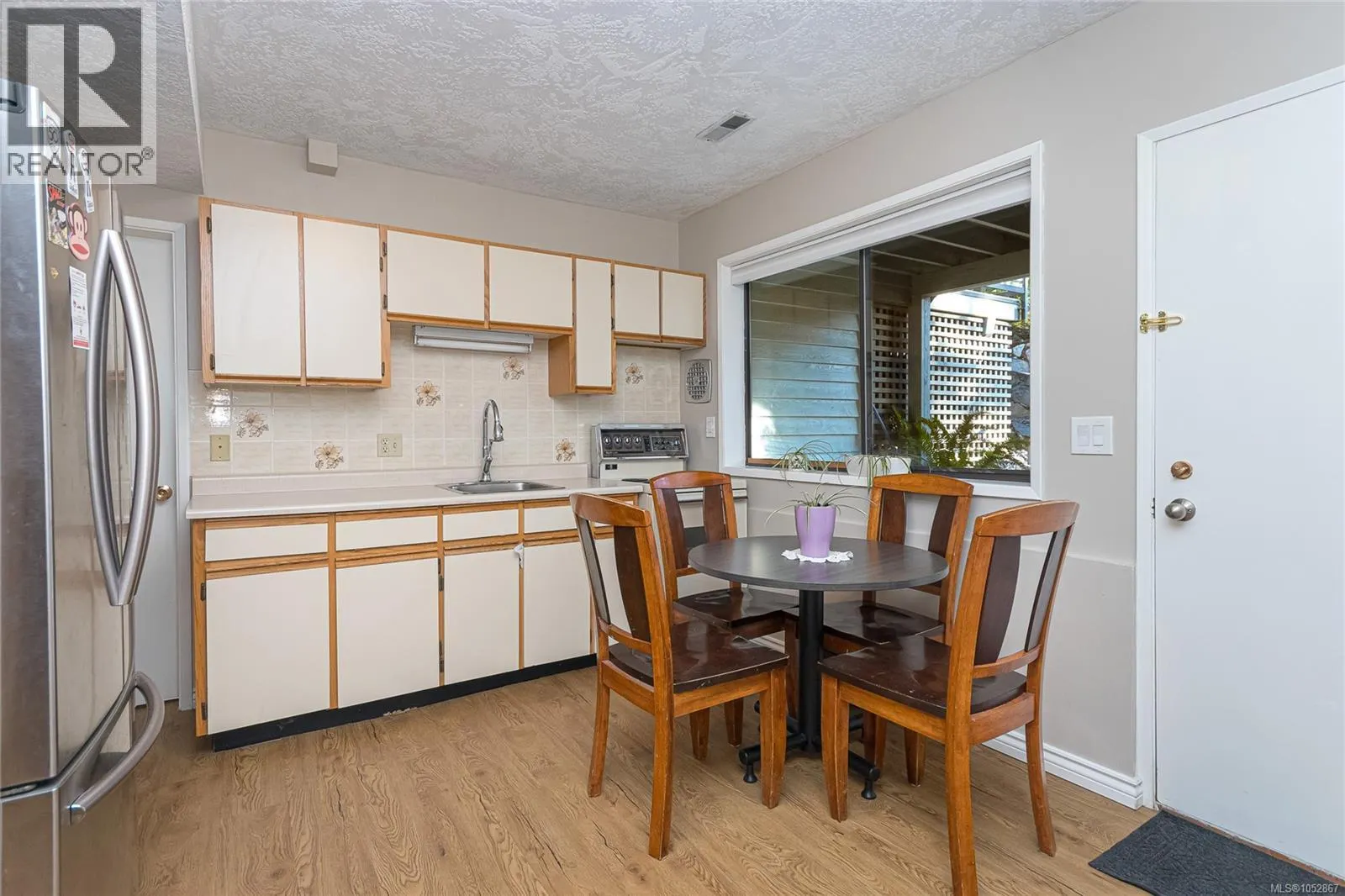 878 Denford Cres