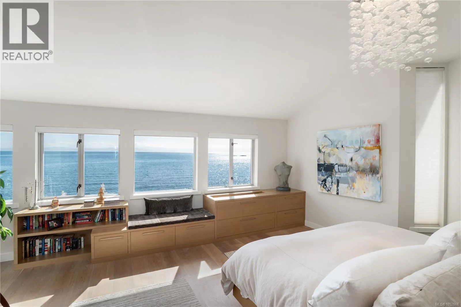 5039 Cordova Bay Rd
