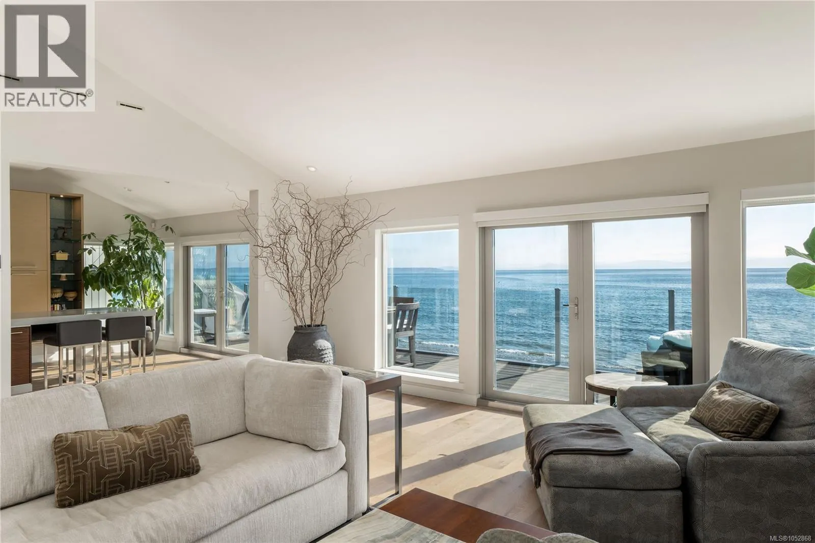 5039 Cordova Bay Rd