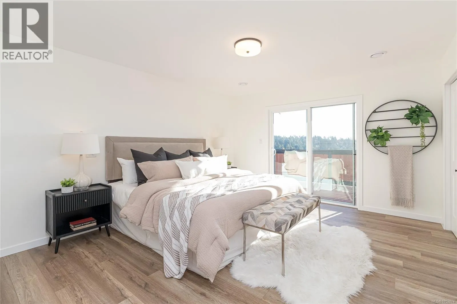 328 Damon Dr