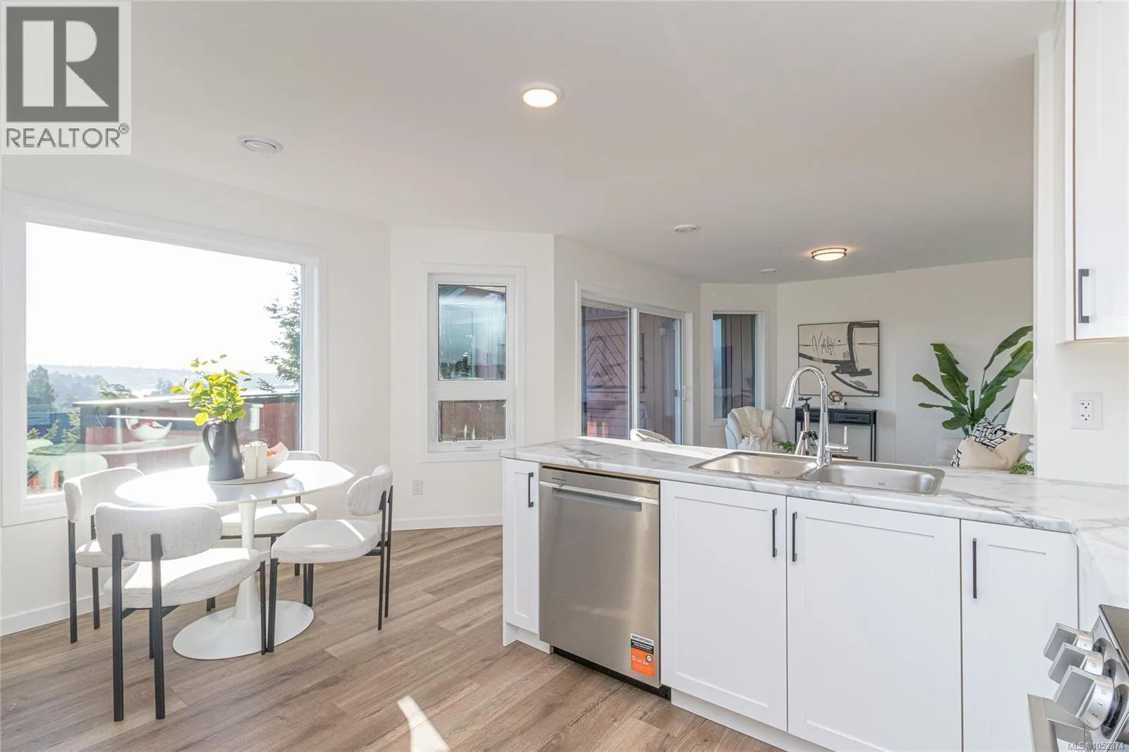 328 Damon Dr