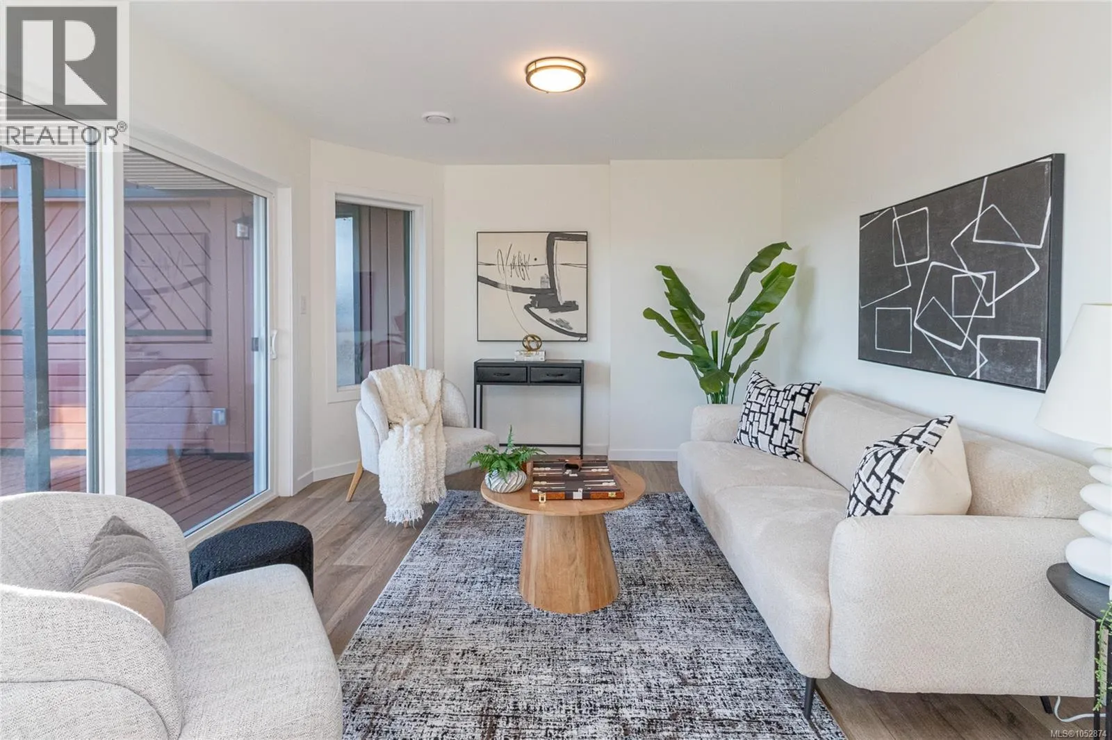 328 Damon Dr