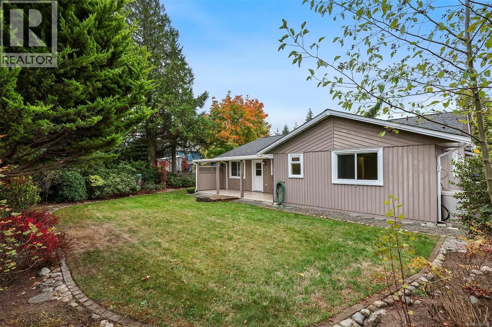 765 Nicolls Dr