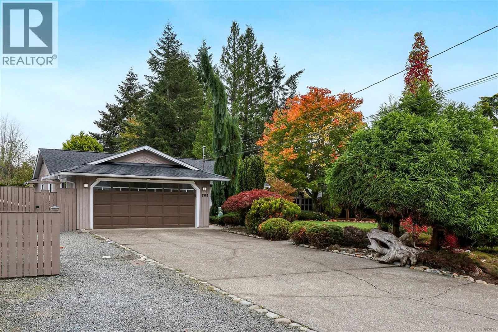 765 Nicolls Dr