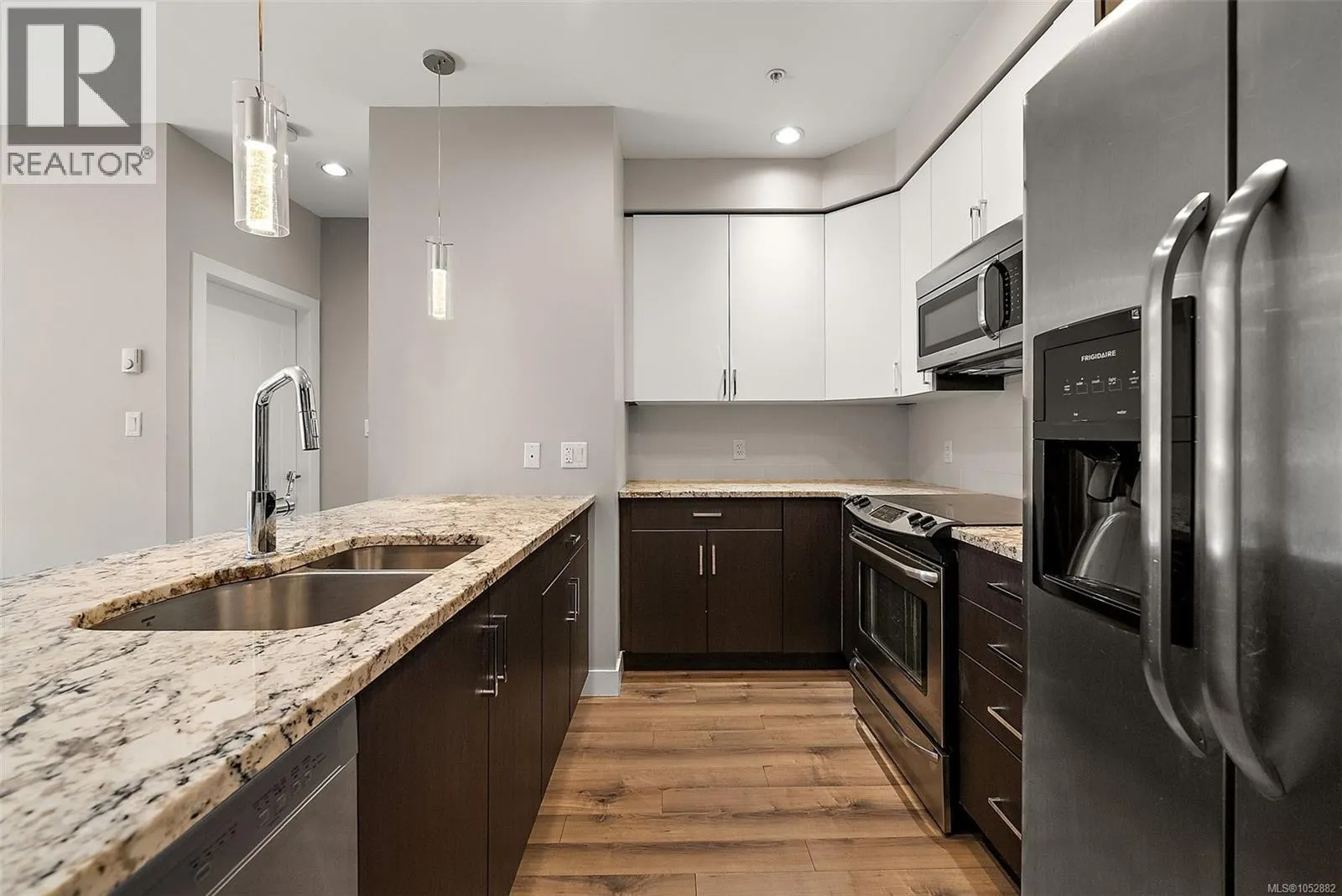 315 2655 Sooke Rd