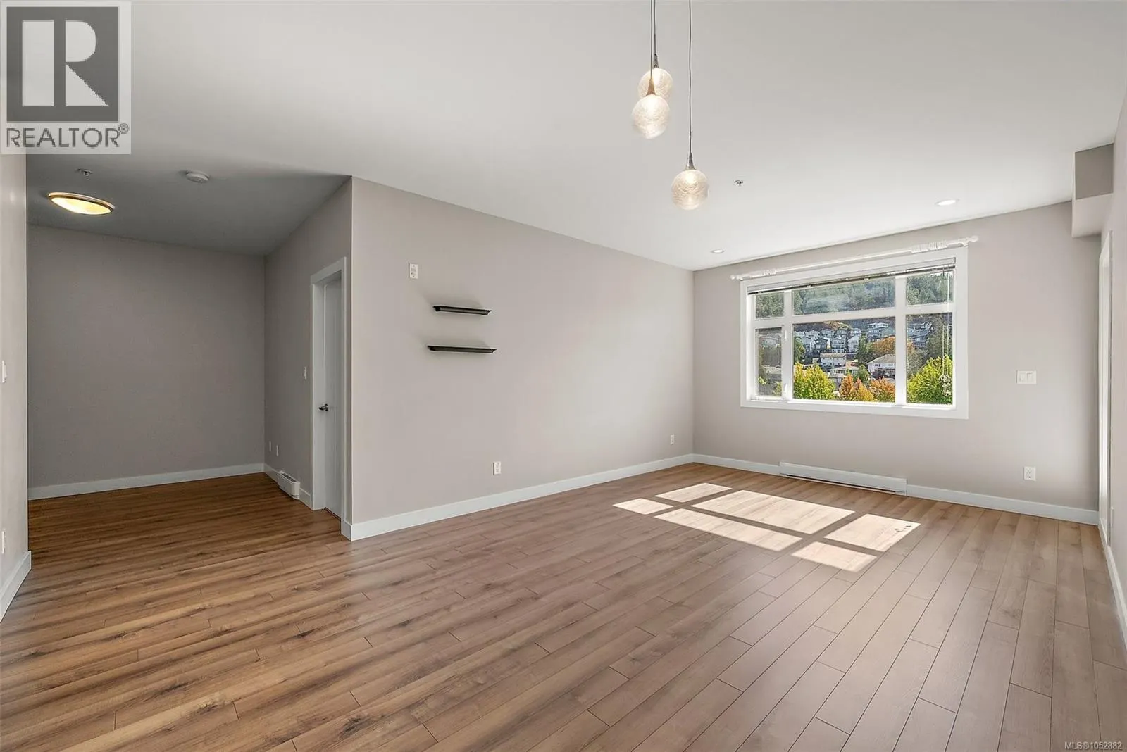 315 2655 Sooke Rd