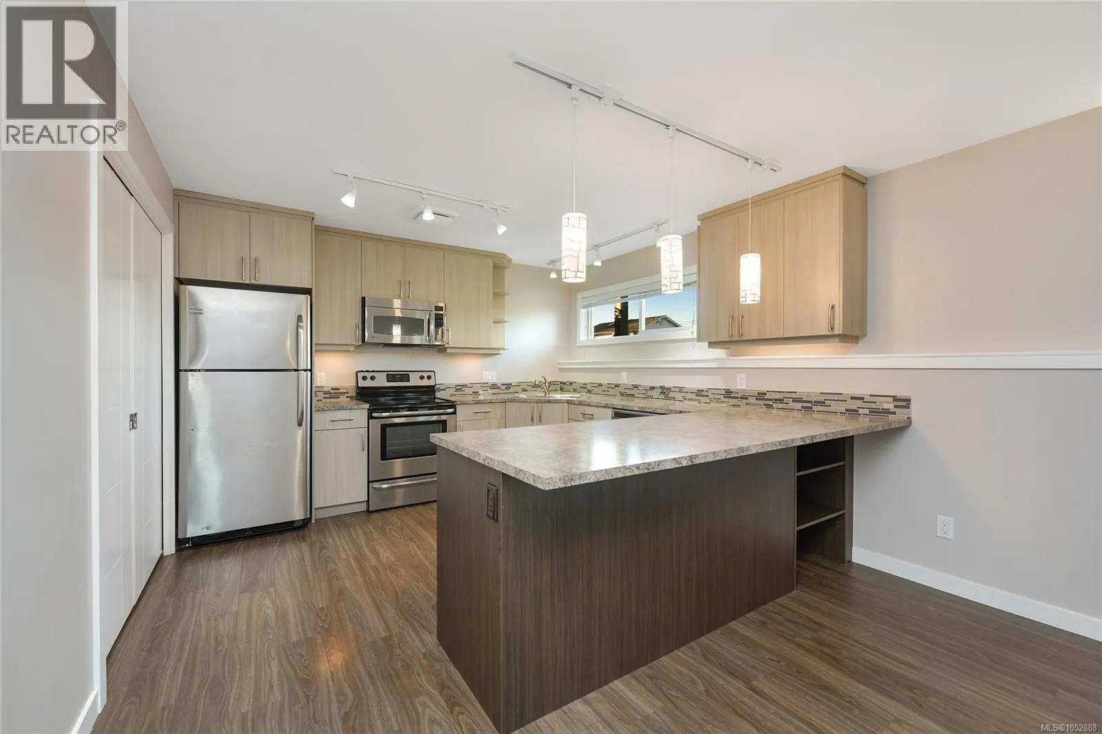 7043 Bickstan Pl