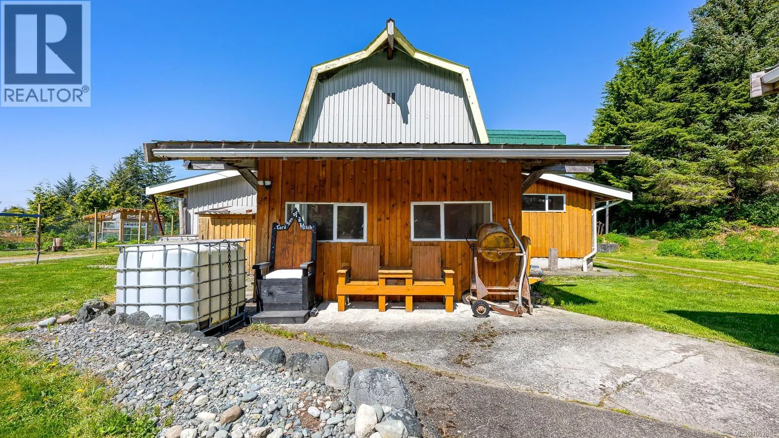 885 Lanqvist Rd