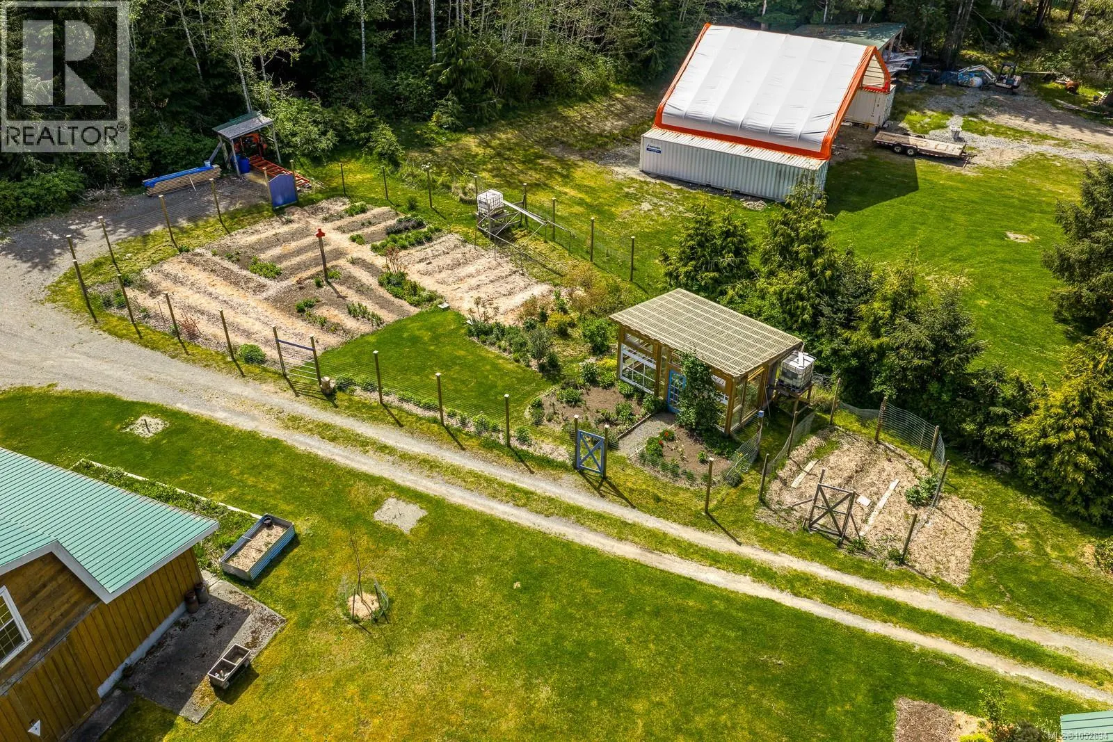 885 Lanqvist Rd