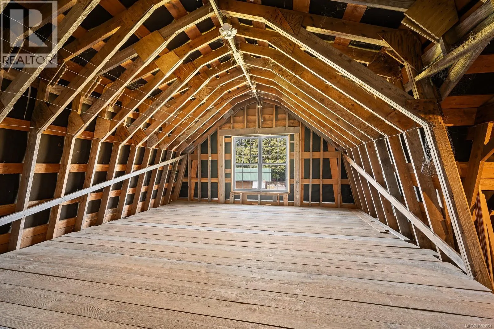 885 Lanqvist Rd