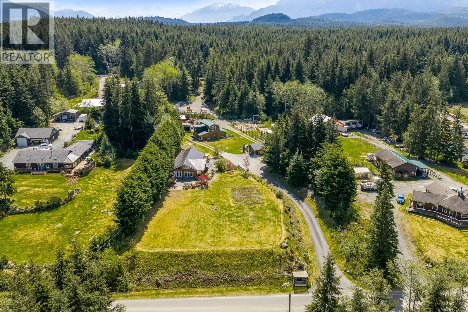 885 Lanqvist Rd
