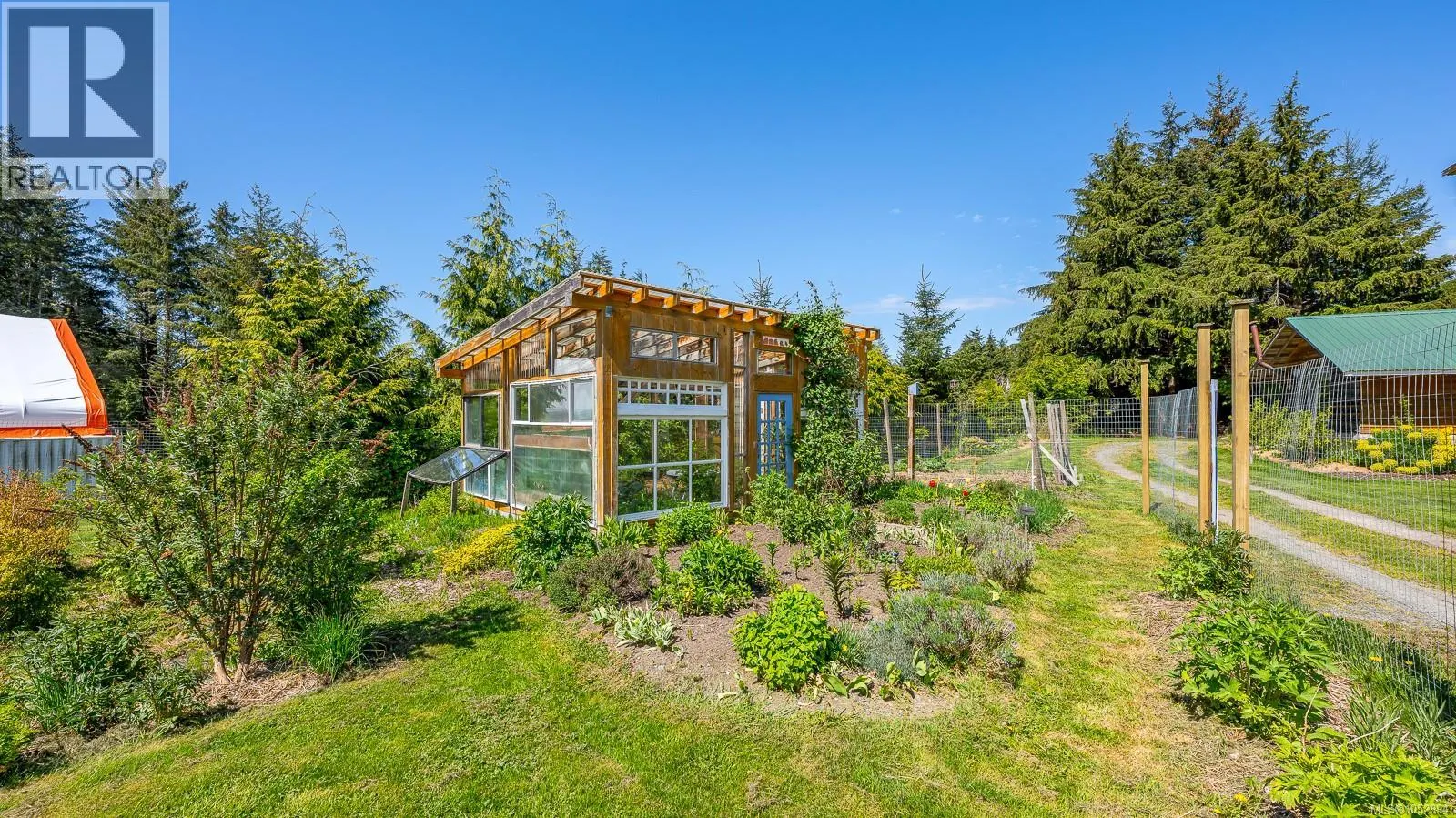 885 Lanqvist Rd