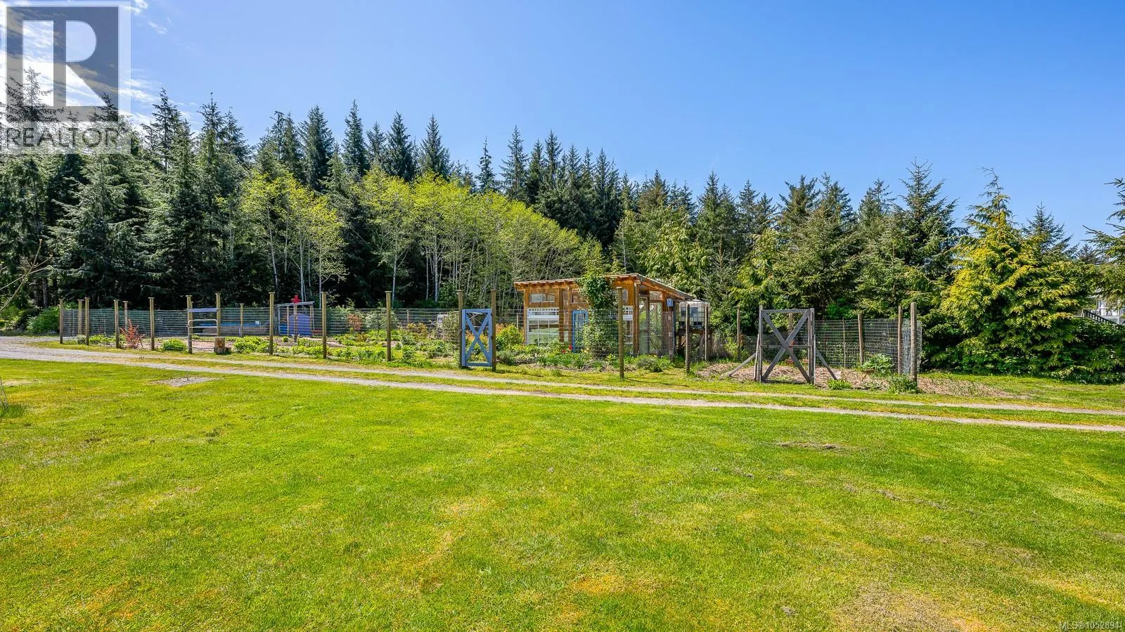 885 Lanqvist Rd