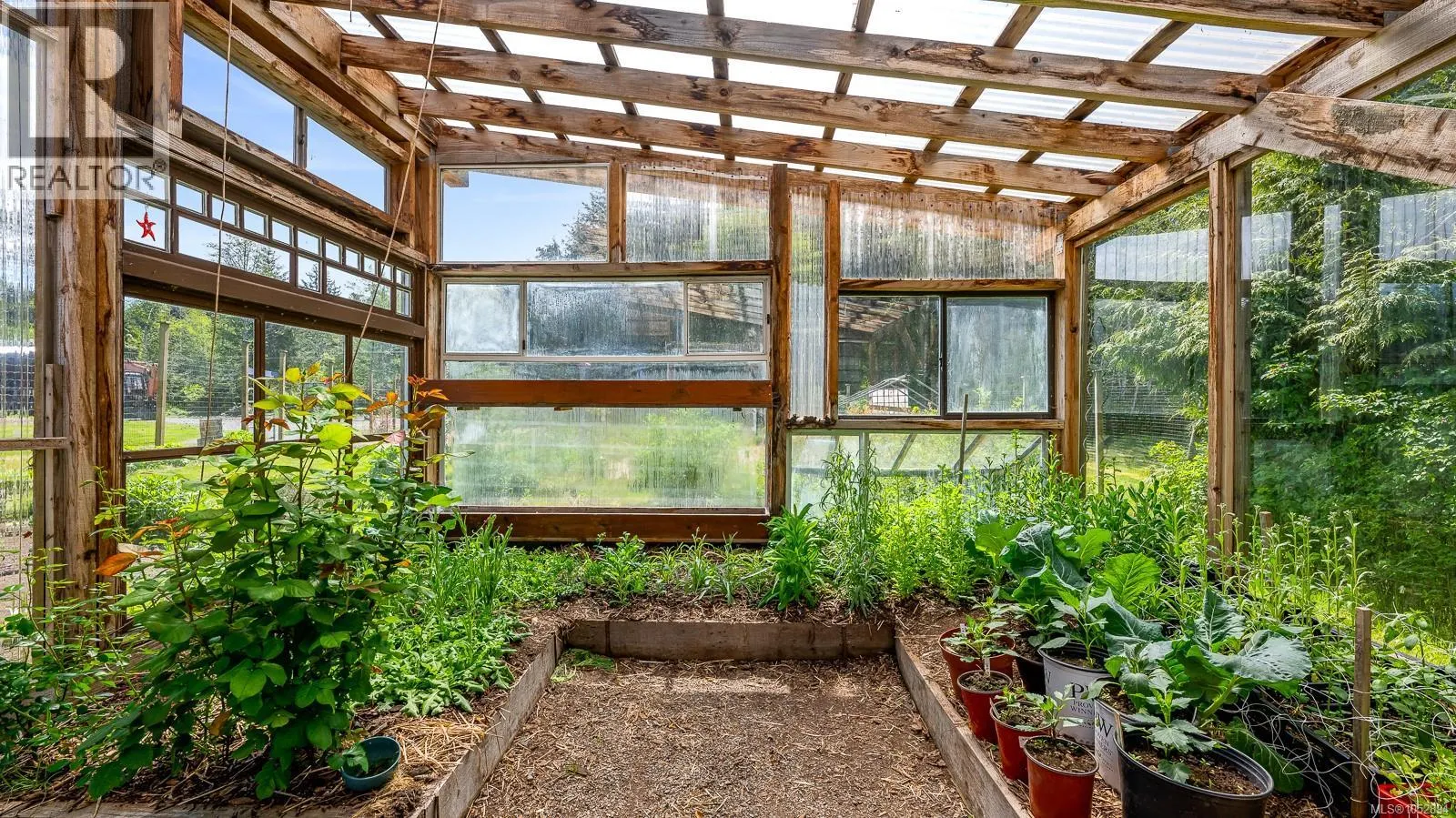 885 Lanqvist Rd