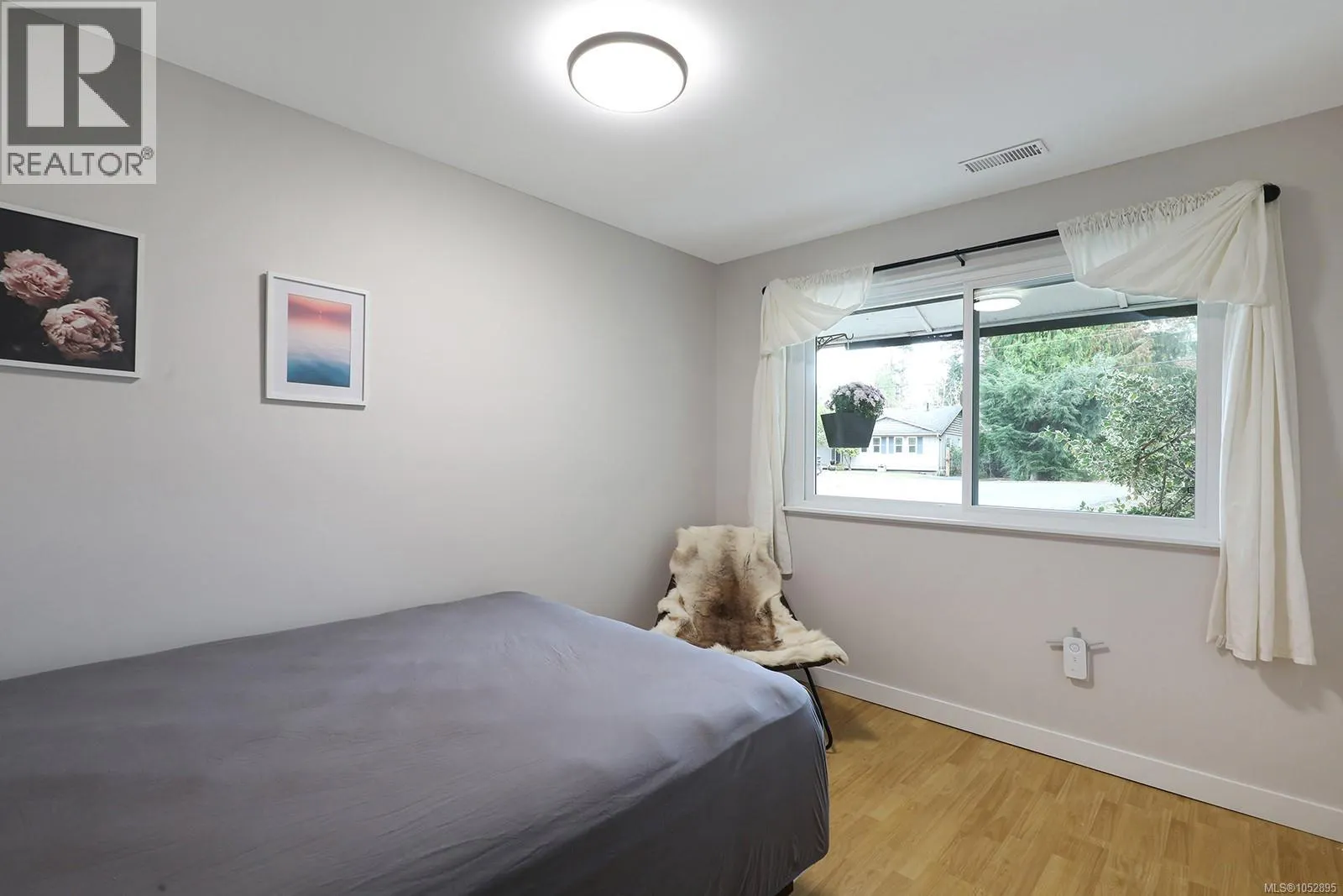 4082 Carey Pl