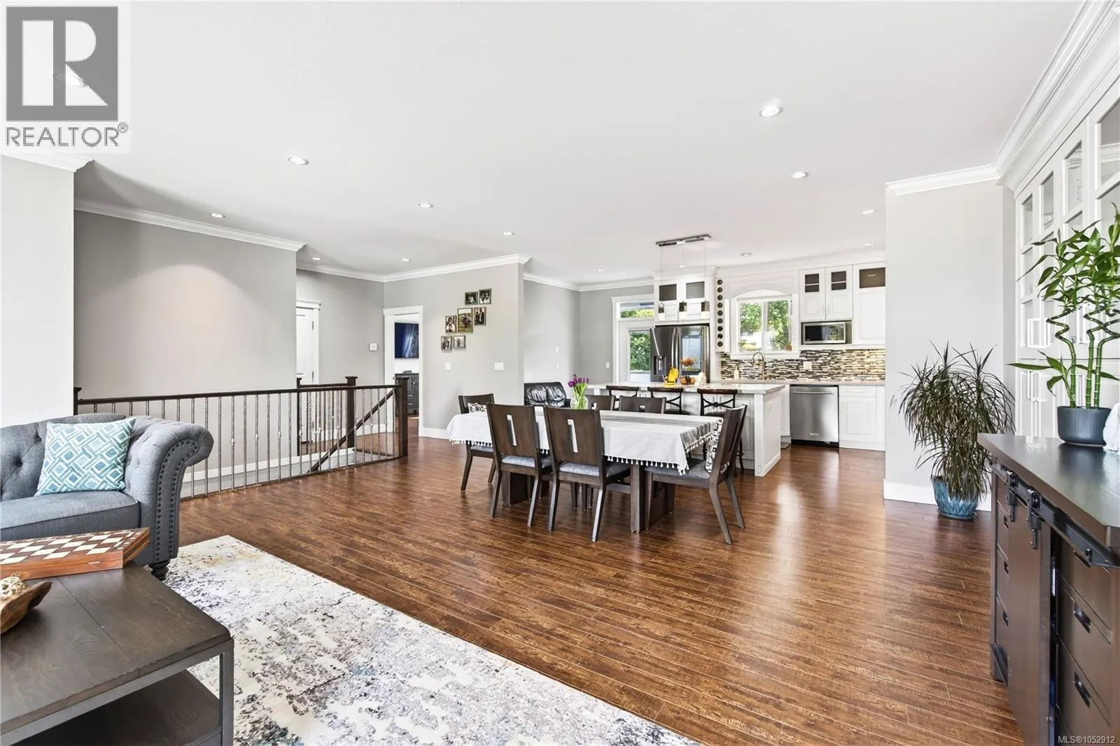 3115 Uplands Dr