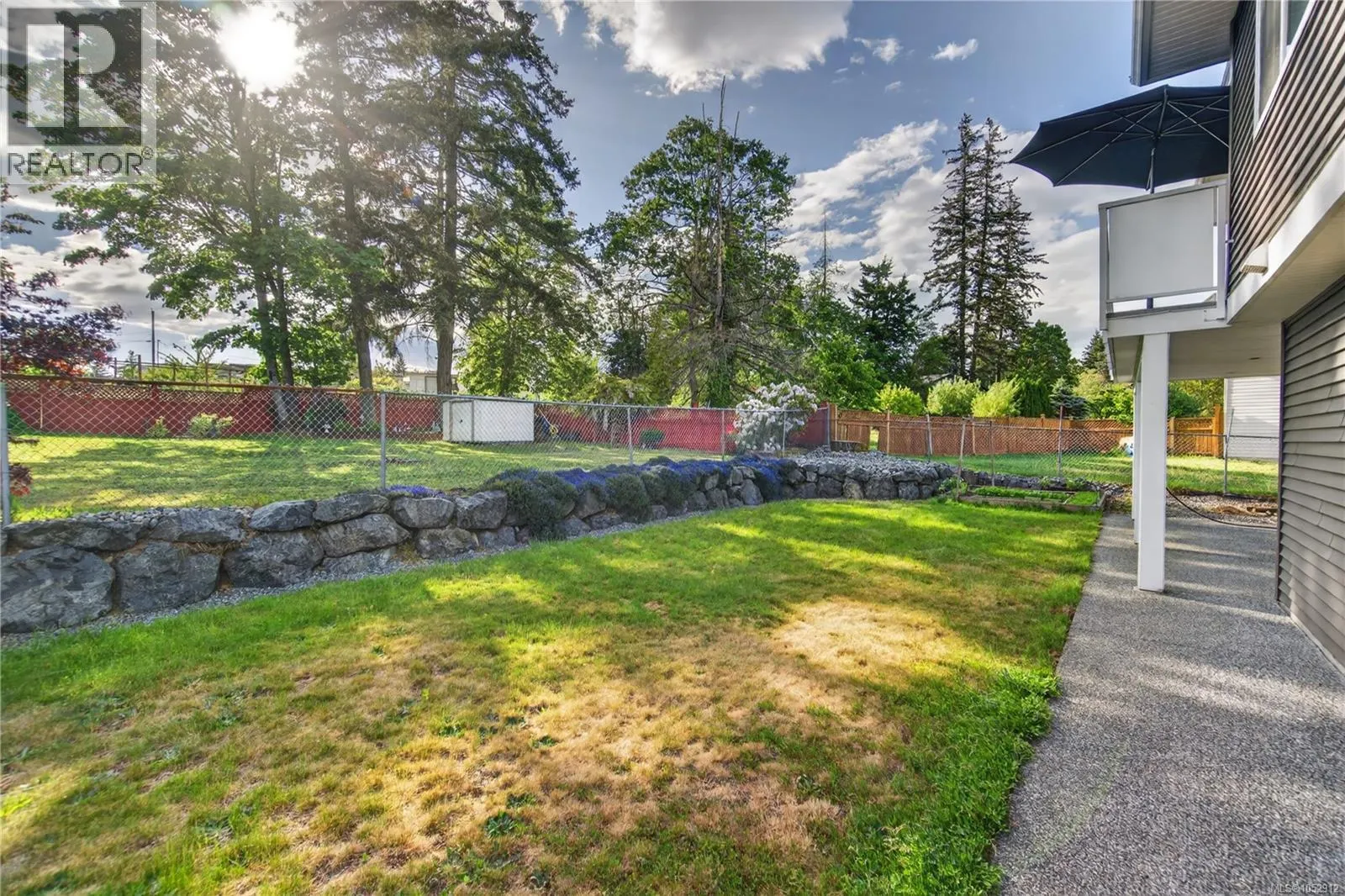 3115 Uplands Dr