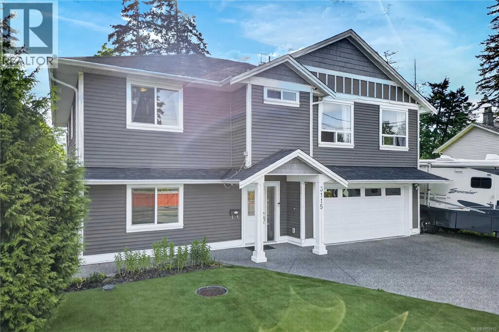 3115 Uplands Dr