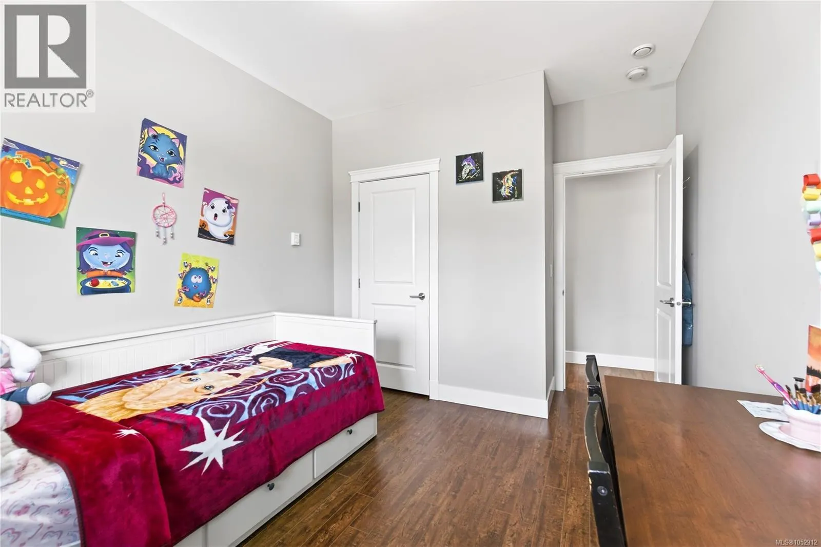 3115 Uplands Dr