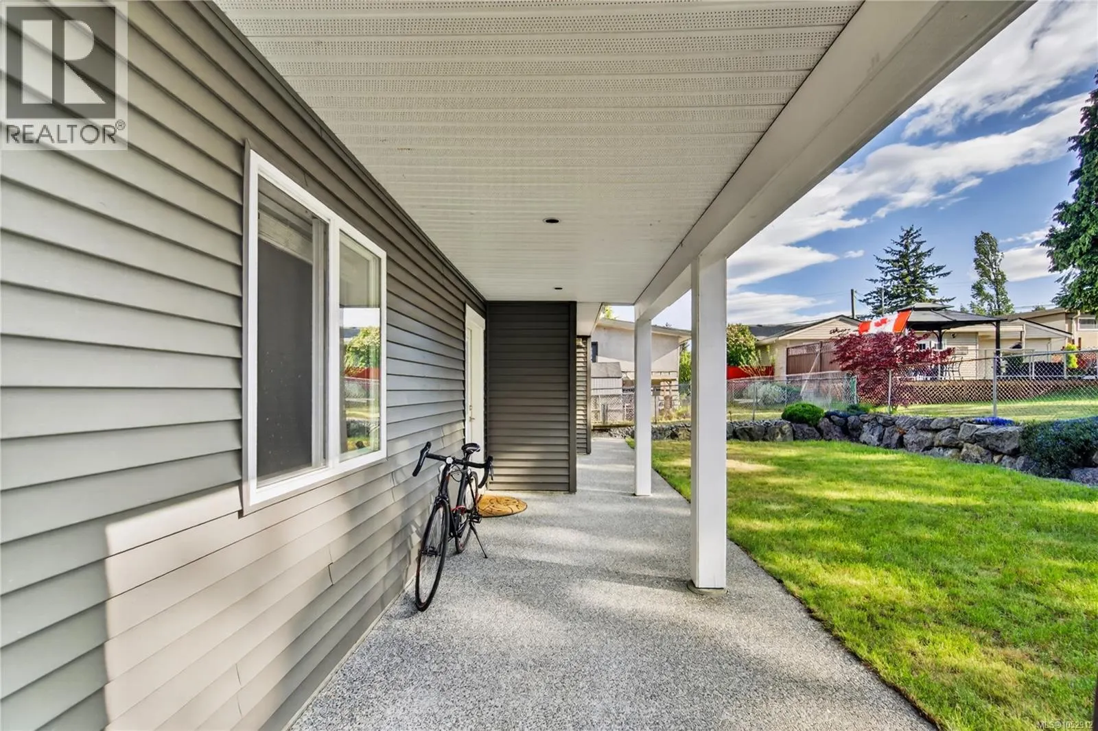 3115 Uplands Dr