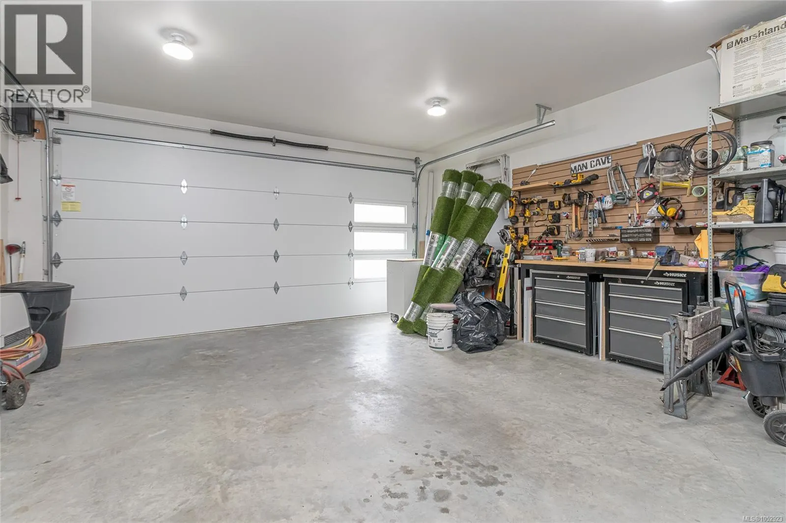 3155 Woodrush Dr