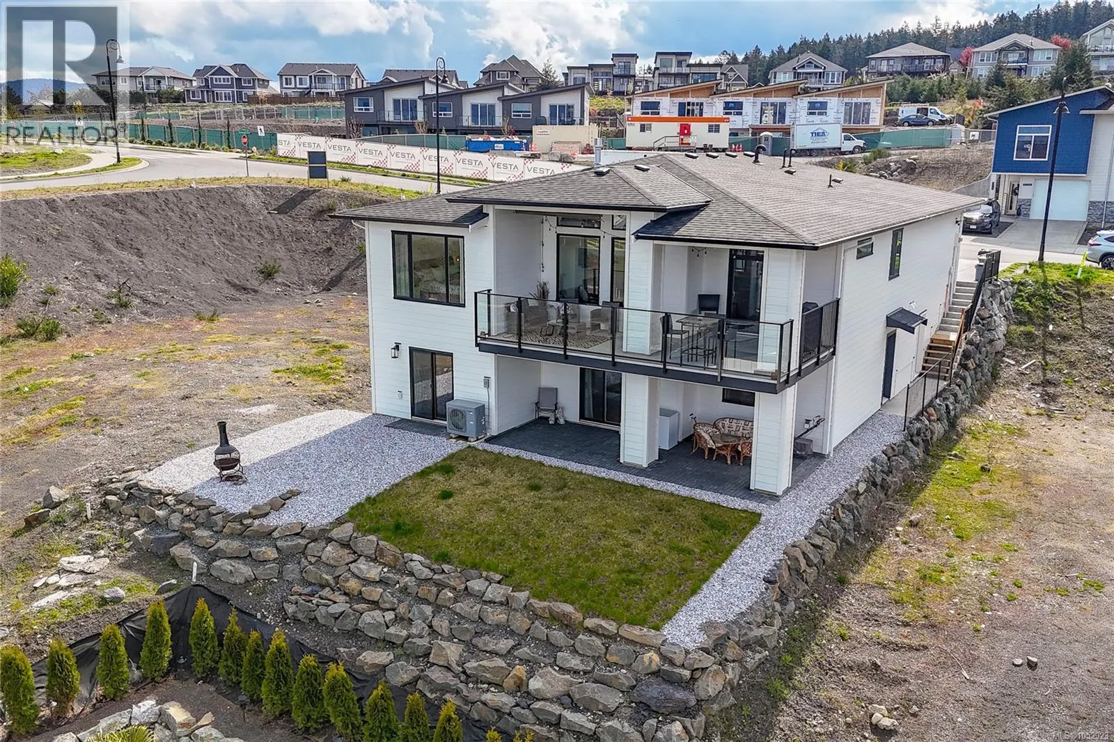 3155 Woodrush Dr