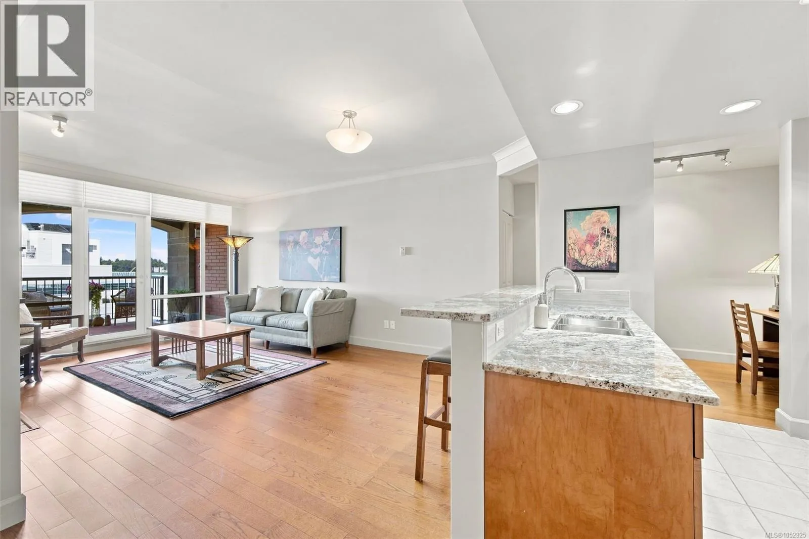 414 21 Dallas Rd