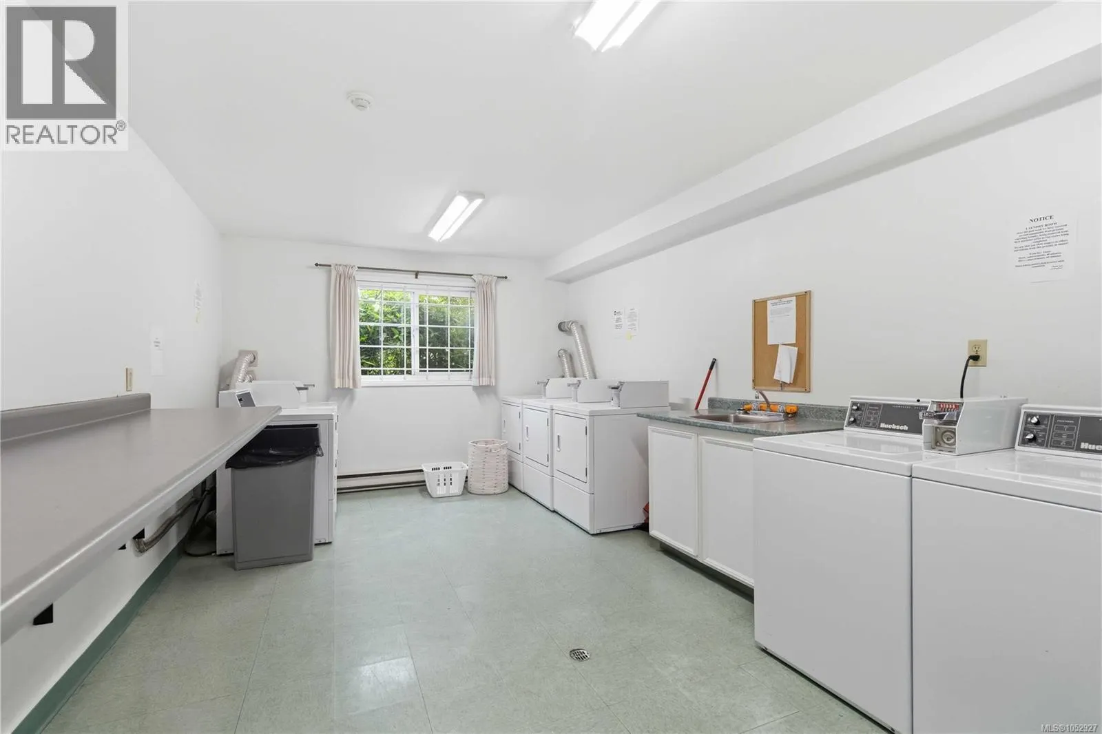 314 3235 Quadra St